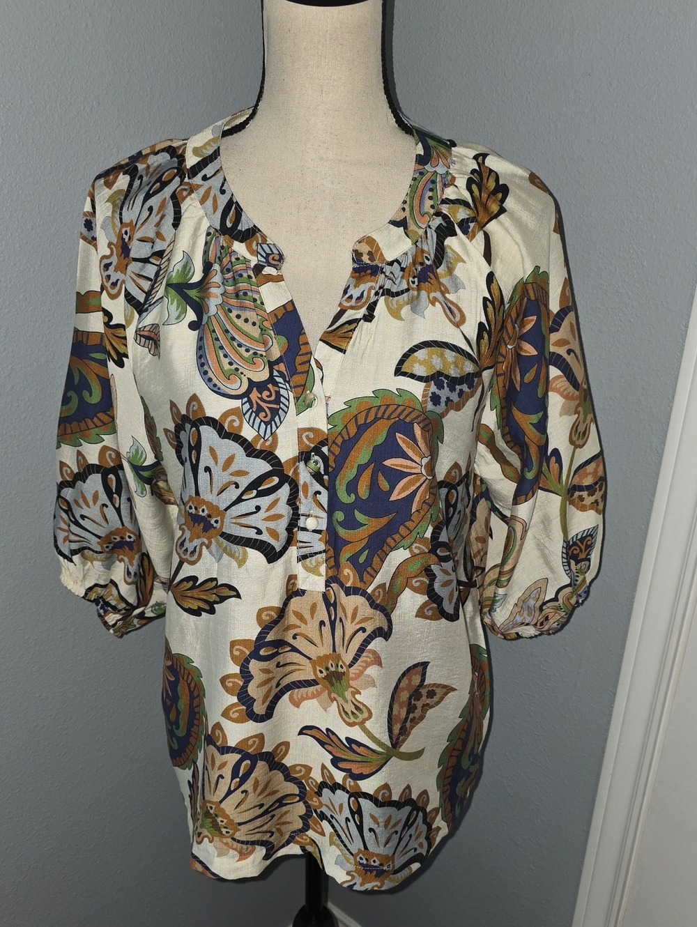 Umgee Cream Multi Floral Paisley Button Pullover Blouse SZ S